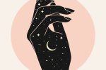 Nacht-Himmel mit Mond und Sternen, die in einer Hand zu sehen sind.